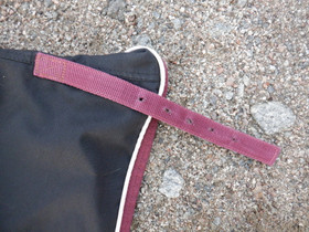 Musta fleecevuorellinen kaulakappale, FULL