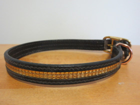 Musta-kultainen panta, pituus 42-44 cm 