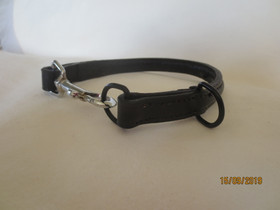 Musta panta pistoolilukolla, pituus 38 cm