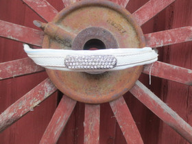 Synteettinen valkoinen otsapanta 44 cm