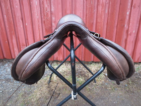 Cliff Barnsby Omega yleissatula leveys 5 istuin isohko 17 tuumaa