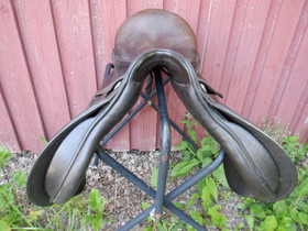 Kieffer München yleissatula leveys W istuin 18 tuumaa