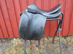 Prestige (Appaloosa) Hippos Dressage, leveys 33, istuin 17 tuumaa