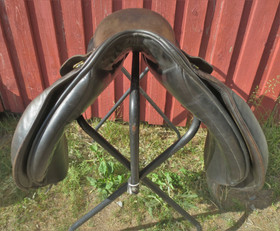 Albion Legend yleissatula 17,5 tuumaa, W leveys 