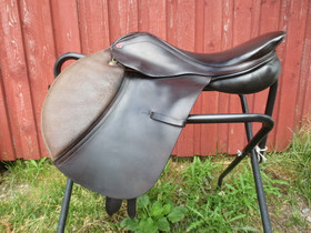 Albion Legend estesatula, istuin 17, leveys MW