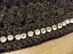 Musta korvahuppu timanteilla FULL/XFULL