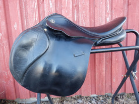 Kieffer Ariane estesatula, leveys MW, istuin 17 tuumaa