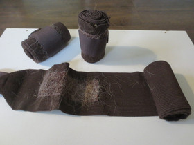 Ruskeat joustopintelit 3 kpl leveillä tarroilla