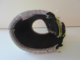 Yksinäinen neonkeltainen heijastinputsi COB