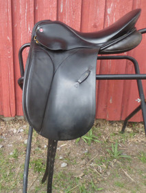 Jeffries koulusatula, leveys W istuin 16,5 tuumaa