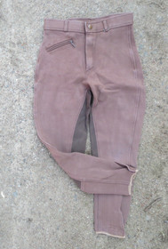 Tummanruskeat lasten joustavat ratsastushousut kokopaikoilla ks. mitat