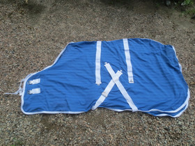 UUSI mutta II-laadun sininen verkkoloimi 125 cm