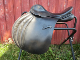 Frank Baines Event estesatula, leveys M istuin 17 tuumaa