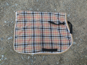 Burberry-tyyppinen satulahuopa fleecevuorella FULL