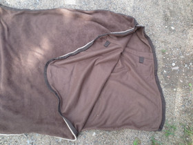 Horzen tummanruskea pehmeää fleeceä oleva kisaloimi 130 cm