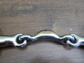 UUSI Kolmipalakuolain anatomisella keskipalalla 13 cm