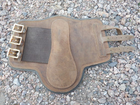 Ruskeat nahkaiset jännesuojat ja matalat hivutussuojat FULL