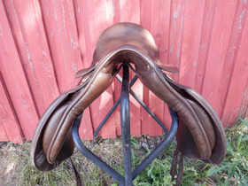 Jeremy Rudge ruskea koulusatula leveys W istuin 16 tuumaa 