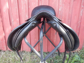 Trekker joustorunkoinen koulusatula, leveys W/EW, istuin 17 tuumaa