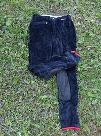 Mustat polvipaikkaiset vakosamettiset ratsastushousut 36