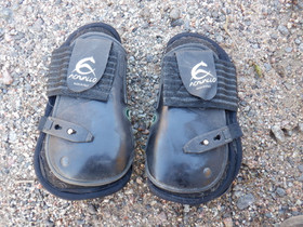 Acavallo mustat takasuojat irrotettavilla geelipehmusteila FULL