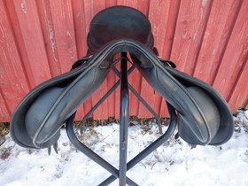 Albion Legend K2 yleissatula, leveys EW, istuin 17,5 tuumaa 