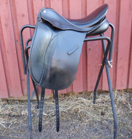 Cliff Barnsby koulusatula, leveys 3, istuin 17 tuumaa