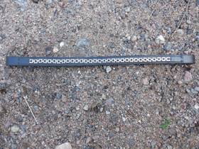 Otsapanta, musta, hopeiset koristeet 35 cm