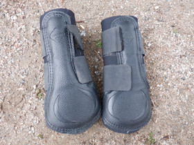 LeMieux mustat, pehmeät hivutussuojat S