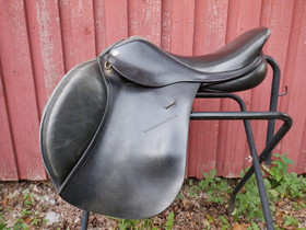 Cliff Barnsby estesatula, leveys 5, istuin 17,5 tuumaa