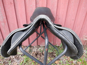 Cliff Barnsby estesatula, leveys 5, istuin 17,5 tuumaa