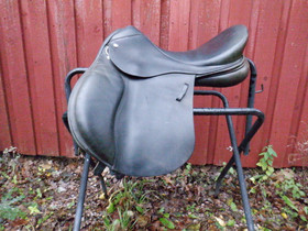 Loxley musta yleissatula MW/W istuin 17 tuumaa 