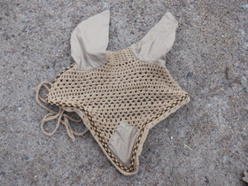 Beige huppu koristenyöreillä FULL