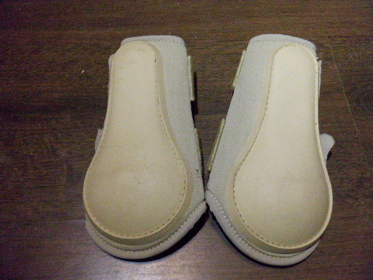 Gera vaaleat hivutussuojat, korkea malli PONY/COB