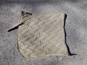 Beige neliökouluhuopa upealla leikkauksella, FULL