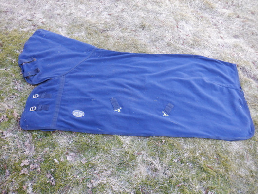 Tummansininen fullneck fleeceloimi 145 cm.