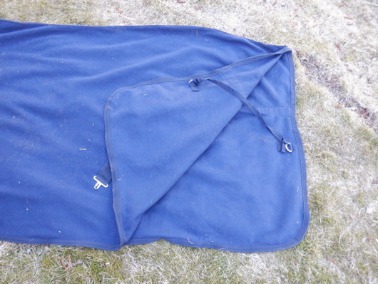 Tummansininen fullneck fleeceloimi 145 cm.