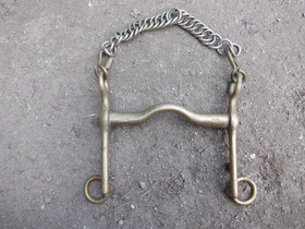 Aurigan kankikuolain kallistetulla kielen tilalla, 13,5 cm