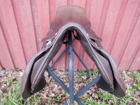 Cliff Barnsby estesatula leveys 3, istuin 17 tuumaa