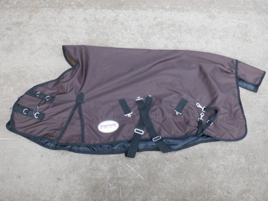 Equitare highneck fleecevuorellinen ruskea sadeloimi 115/120 cm?