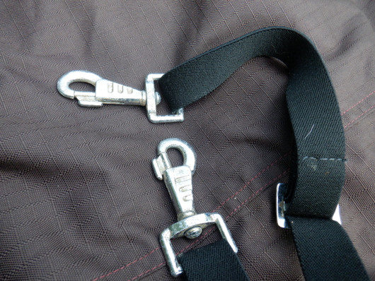 Equitare highneck fleecevuorellinen ruskea sadeloimi 115/120 cm?