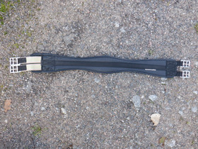 Musta hieman anatominen neopreeni/sympatex satulavyö joustoilla 90 cm