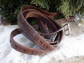 Bates ruskeat, venymättömät jalustinremmit 135 cm