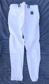 UUDET Kingsland miesten M valkoiset ratsastushousut polvipaikoilla