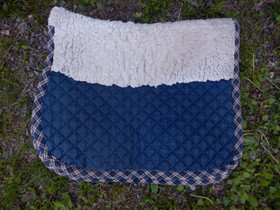 Tummansininen neliöhuopa ruutukantilla, yleismalli FULL