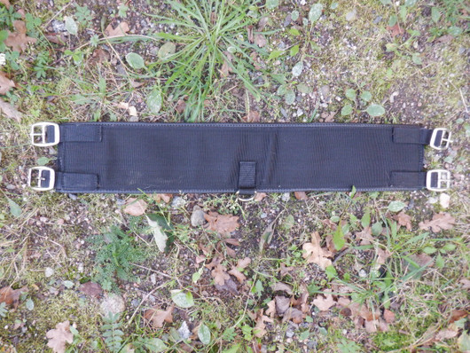 Musta neopreeninen mahavyö esim. ratsastusvyöhön 70 cm