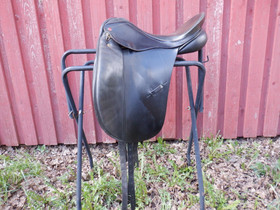 Albion K2 Legend koulusatula, leveys MW, istuin 17,5 