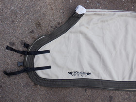 Vaalea fleeceloimi hyvin lyhyillä helmoilla 120 cm