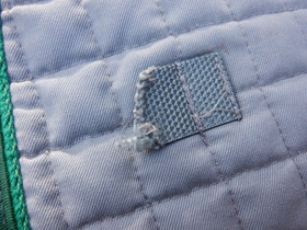 Harmaa kouluhuopa vihreillä kanteilla FULL