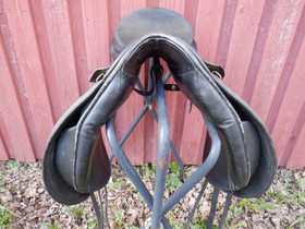 Albion K2 Legend koulusatula, leveys MW, istuin 17,5 